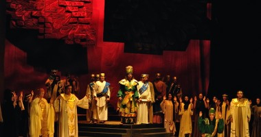 Stire din Diverse : "Nabucco", pe scena Teatrului "Oleg Danovski"