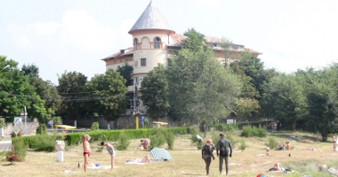 Stire din Social : "Nu vom accepta ca nămolul să plece  din lacul Techirghiol spre alte zone!"