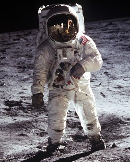 Stire din Cultură-Educație : Elevii de la "Mircea" au cucerit "NASA"