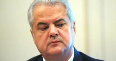 Stire din Politică-Administrație : Adrian Năstase, 4 ANI de închisoare cu EXECUTARE