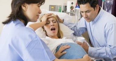 Stire din Sănătate : Nașterea vaginală după cezariană,  o provocare pentru mamele constănțene