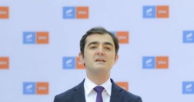 Stire din Politică-Administrație : USR: „Claudiu Năsui a dat în judecată Administraţia Prezidenţială”