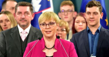 Stire din Actualitate : Natasa Pirc Musar a câştigat alegerile prezidenţiale în Slovenia