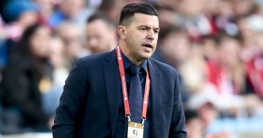 Stire din Sport : Cosmin Contra, mesaj motivațional. "Toți te calcă în picioare, dar dacă ai caracter te ridici!"
