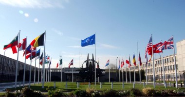 Stire din Actualitate : Organizația Tratatului pentru Securitate Colectivă, blocul militar condus de Rusia, suspendă cooperarea cu NATO