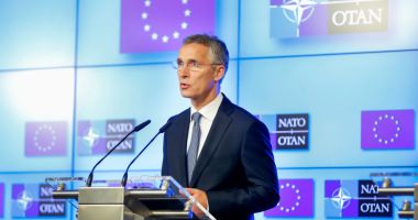 Stire din Actualitate : NATO: Luptele şi criza umanitară din Ucraina se vor intensifica în următoarele zile