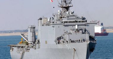 Stire din Eveniment : Navă de asalt americană, trimisă de SUA în Marea Neagră