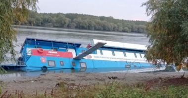 Stire din Actualitate : Tulcea: Ranfluarea vasului fundației Sera va consta cel puțin 10.000 de euro, susține directorul DGASPC