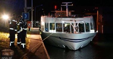 11 persoane au fost rănite după ce o navă de croazieră s-a izbit de o ecluză pe Dunăre