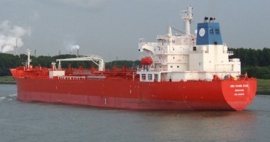 Stire din Economie : Un tanc chimic a fost capturat de pirați în Golful Guinea