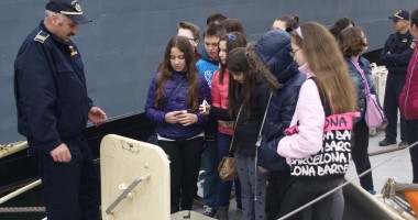 Nava amiral a Gărzii de Coastă, vizitată de elevii constănțeni / Galerie foto - 6