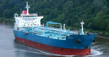 Stire din Economie : Pirații nigerieni au eliberat un tanc petrolier cu 24 marinari la bord