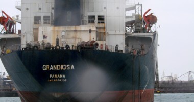 Echipajul navei "Grandiosa" e "legat de glie" - 2