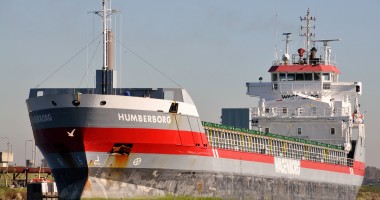Stire din Economie : O navă olandeză a fost arestată pentru o deversare de combustibil în mare