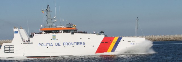 Stire din Eveniment : Garda de Coastă "scufundă" Poliția de frontieră Constanța