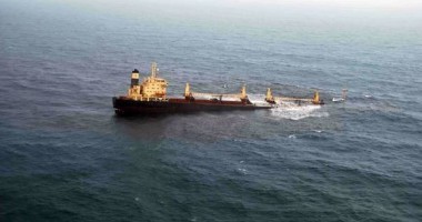Stire din Eveniment : O navă de transport marfă, cu 12 persoane la bord, s-a scufundat în Marea Neagră