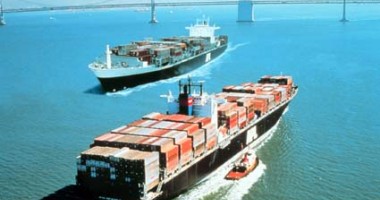 Stire din Economie : Nava Star Standard a pierdut  17 containere  în Golful Biscaia