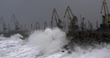 Stire din Economie : COD ROȘU DE VISCOL LA CONSTANȚA! Navigația în porturile maritime a fost suspendată