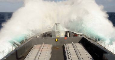 Navigatorii apelează la religie și capelanii portuari pentru a face față vieții dure de pe mare - 2
