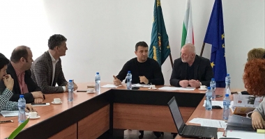 Stire din Politică-Administrație : Investiții noi la Năvodari: piste pentru bicicliști și stații de autobuz moderne