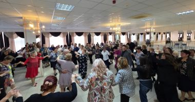 Stire din Politică-Administrație : Primăria Năvodari organizează o serată dansantă pentru seniori