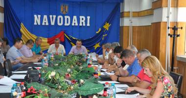 Primarul Nicolae Matei a predat cheile pentru 32 de apartamente ANL - 2