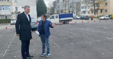 Stire din Politică-Administrație : Autorităţile locale din Năvodari au demarat lucrări de igienizare şi asfaltare