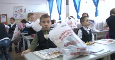 Stire din Politică-Administrație : Ajutoarele  lui Moș Nicolae  au poposit la Primăria Năvodari