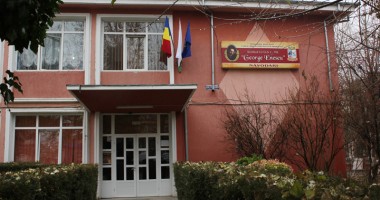 Cadouri și dulciuri pentru copiii din Năvodari - 4
