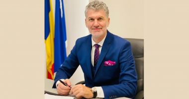 Stire din Politică-Administrație : Proiectul reţelelor de canalizare în oraşul Năvodari, pe agenda primarului Florin Chelaru