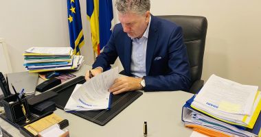 Stire din Politică-Administrație : Florin Chelaru: "Avem un aparat de radiologie modern, însă nu poate încă funcţiona"