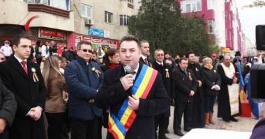 GALERIE FOTO / Cine nu îl cunoaște pe salvatorul Constanței? - 3