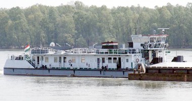 Stire din Economie : Navrom Galați va ranflua împingătorul unguresc "Dunafoldvar"