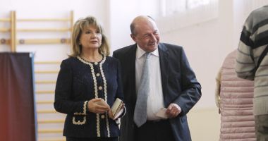 Stire din Actualitate : Traian Băsescu anunţă că vrea să recapete calitatea de cetăţean al Republicii Moldova