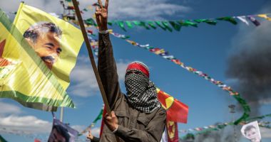 Stire din Actualitate : PKK anunță încetarea focului cu Turcia