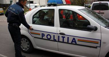 Stire din Eveniment : Serbarea elevilor, distrusă de un om băut