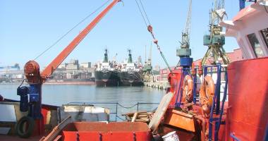 Stire din Economie : Ne facem de râsul națiunilor maritime