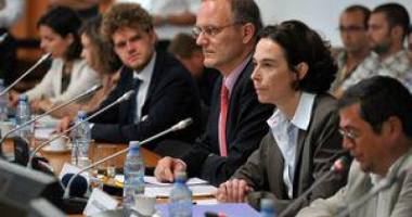 Negocierile dintre Guvernul Ponta și delegația FMI se reiau, mâine
