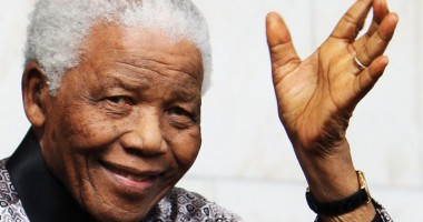 Stire din Actualitate : Starea lui Nelson Mandela se îmbunătățește