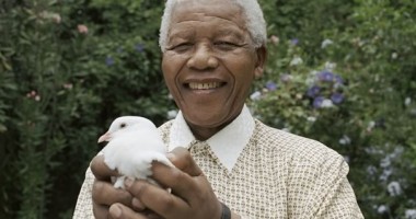 Stire din Actualitate : Nelson Mandela, în stare foarte critica!