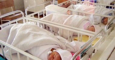 Stire din Sănătate : Ministerul Sănătății va asigura finanțarea secțiilor de neonatologie