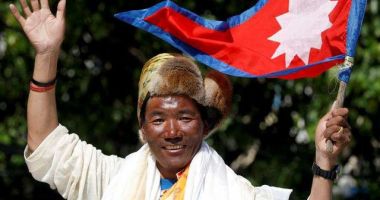 Un nepalez a escaladat muntele Everest de 26 de ori
