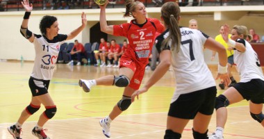 Stire din Sport : CSU Neptun, remiză dramatică cu SCM Craiova