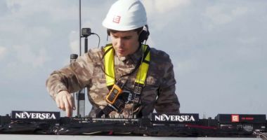Stire din Social : Neversea, primul festival de muzică din lume alimentat cu energie verde