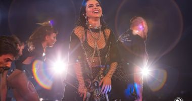 Galerie foto-video / NEVERSEA 2019. Zeci de mii de festivalieri și show-uri incendiare, în prima zi - 4