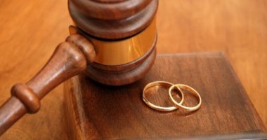 Stire din Social : INS/ Câți români au divorțat în luna iulie 2012