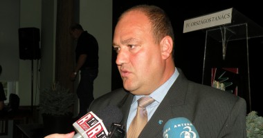 Stire din Politică-Administrație : Proiectul de regionalizare: Ponderea maghiarilor va scădea sub 50 la sută, ceea ce este "de neacceptat".
