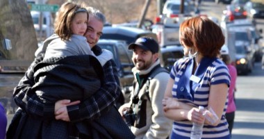 Galerie FOTO / Imagini dramatice de la școala unde au fost masacrați 20 de copii - 3