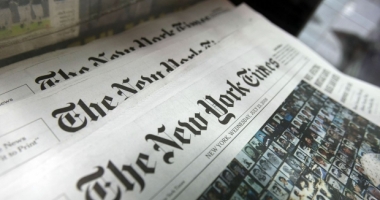 Stire din Politică-Administrație : New York Times: România, care s-a luptat mult timp cu corupția, se pregătește pentru decizia președintelui privind legile justiției