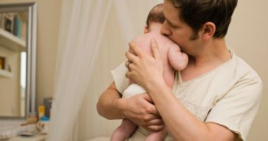 Stire din Social : Informații de ultim moment pentru tătici! Schimbări privind concediul paternal, anunţate de ministrul Muncii